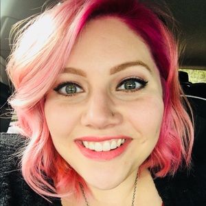 Meet your Posher, Corinne